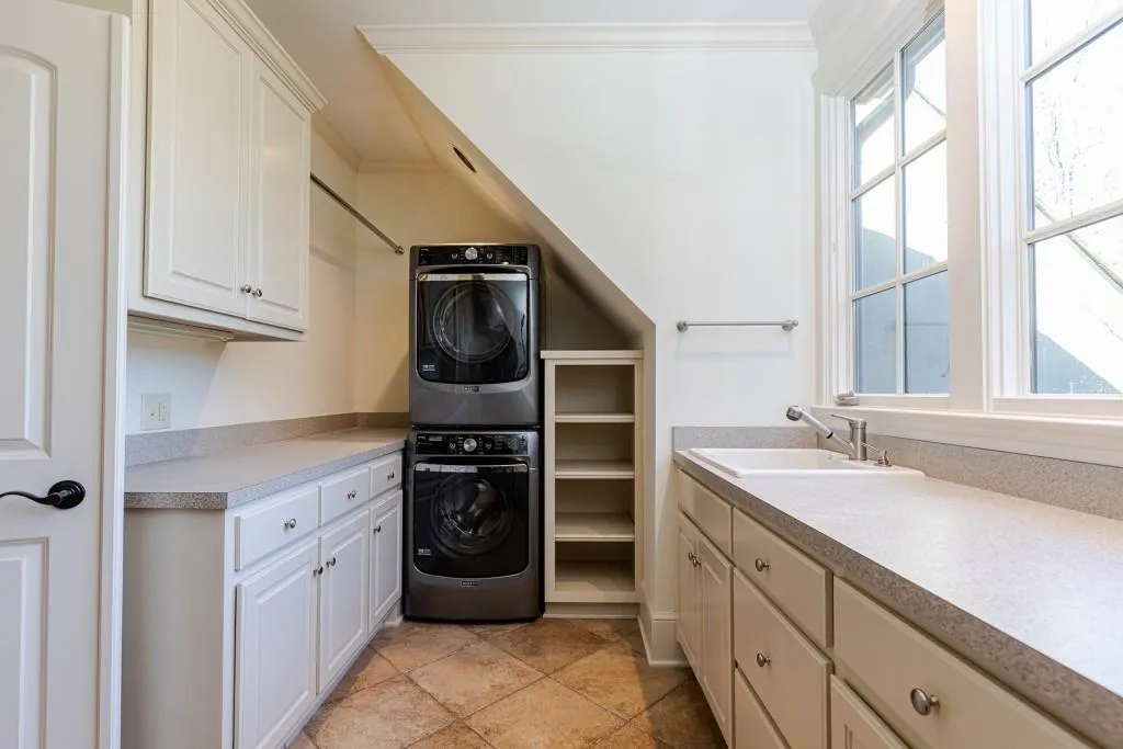 846 Davis Drive, Atlanta, Georgia 30327, 6 Bedrooms Bedrooms, ,6 BathroomsBathrooms,Residential,Sold,846 Davis Drive,6822644 846 Davis Drive, Atlanta, Georgia 30327, 6 Bedrooms Bedrooms, ,6 BathroomsBathrooms,Residential,Sold,846 Davis Drive,6822644