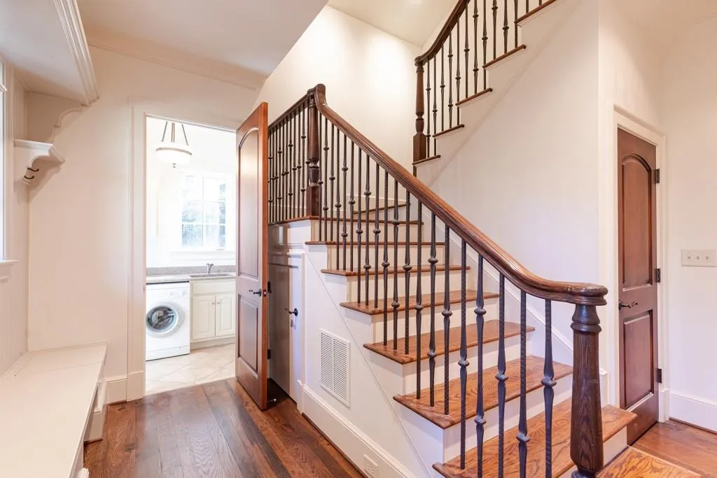 846 Davis Drive, Atlanta, Georgia 30327, 6 Bedrooms Bedrooms, ,6 BathroomsBathrooms,Residential,Sold,846 Davis Drive,6822644 846 Davis Drive, Atlanta, Georgia 30327, 6 Bedrooms Bedrooms, ,6 BathroomsBathrooms,Residential,Sold,846 Davis Drive,6822644