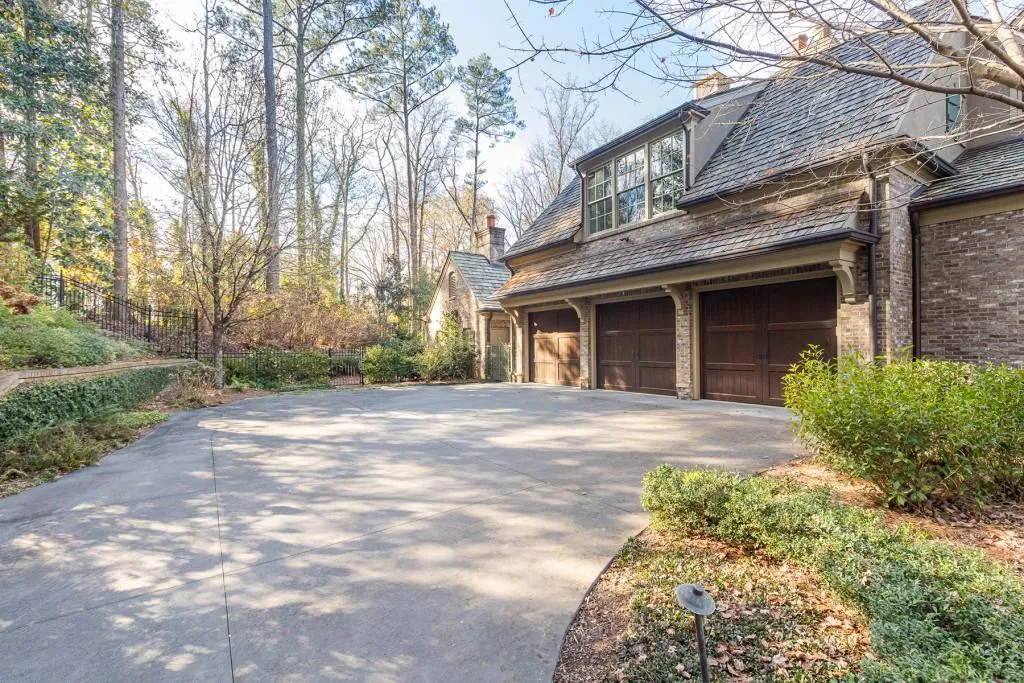 846 Davis Drive, Atlanta, Georgia 30327, 6 Bedrooms Bedrooms, ,6 BathroomsBathrooms,Residential,Sold,846 Davis Drive,6822644 846 Davis Drive, Atlanta, Georgia 30327, 6 Bedrooms Bedrooms, ,6 BathroomsBathrooms,Residential,Sold,846 Davis Drive,6822644