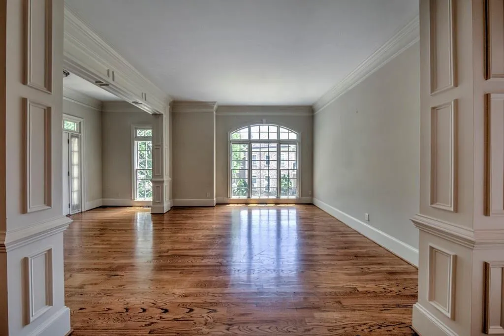 2694 Lenox Road Ne Unit 15, Atlanta, Georgia 30324, 4 Bedrooms Bedrooms, ,3 BathroomsBathrooms,Residential,Sold,2694 Lenox Road Ne Unit 15,6055602
