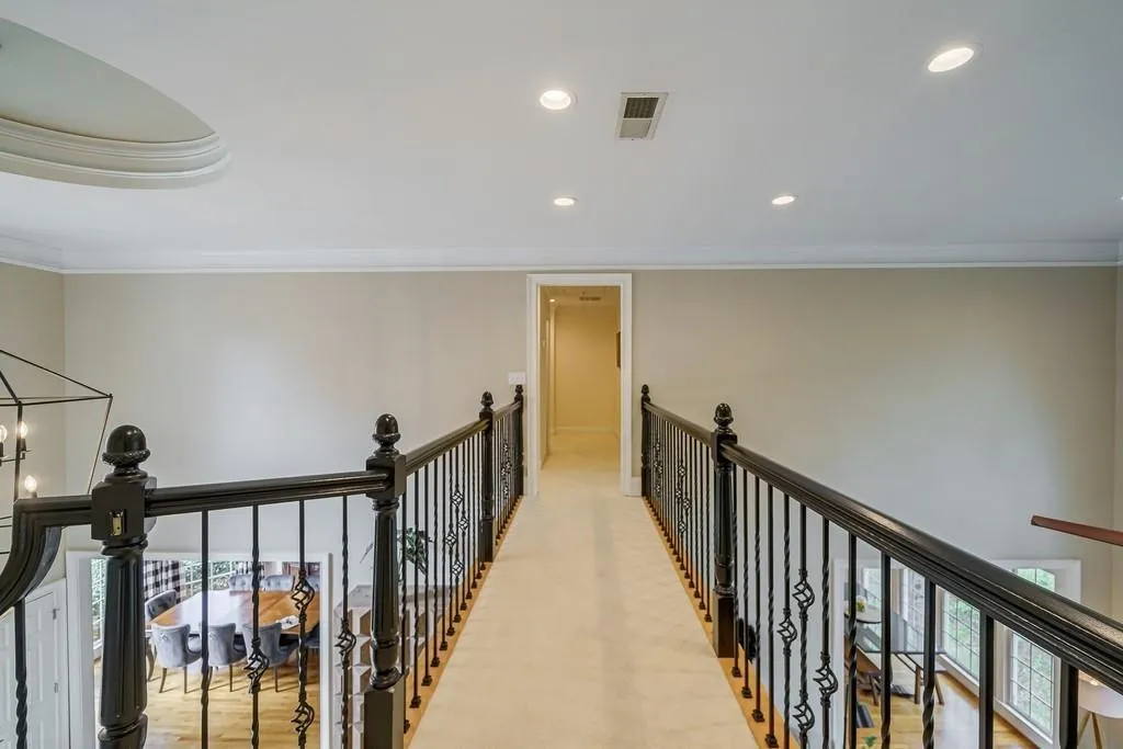 5165 Falcon Chase Lane, Atlanta, Georgia 30342, 5 Bedrooms Bedrooms, ,3 BathroomsBathrooms,Residential,Sold,5165 Falcon Chase Lane,7029830