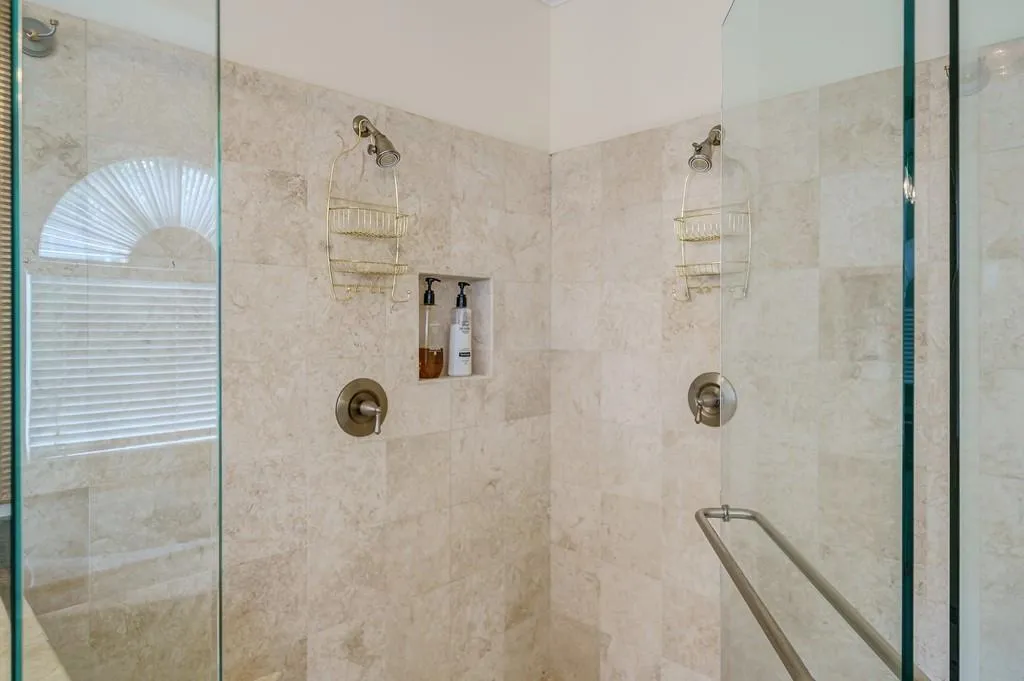 5165 Falcon Chase Lane, Atlanta, Georgia 30342, 5 Bedrooms Bedrooms, ,3 BathroomsBathrooms,Residential,Sold,5165 Falcon Chase Lane,7029830