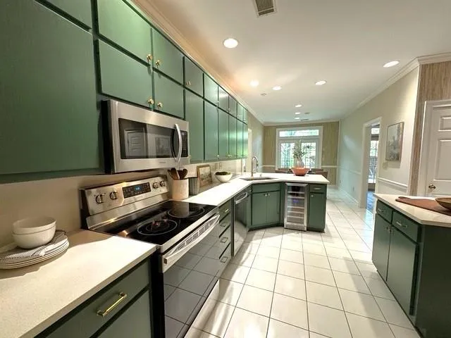 7155 Roswell Road Unit 40, Sandy Springs, Georgia 30328, 3 Bedrooms Bedrooms, ,3 BathroomsBathrooms,Residential,For Sale,7155 Roswell Road Unit 40,7750367