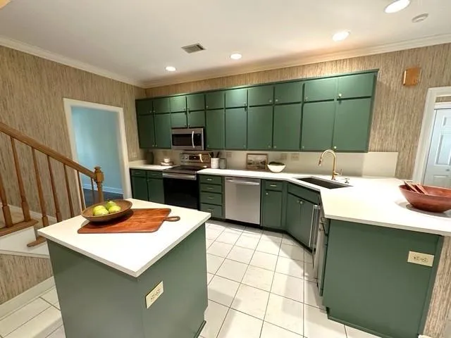 7155 Roswell Road Unit 40, Sandy Springs, Georgia 30328, 3 Bedrooms Bedrooms, ,3 BathroomsBathrooms,Residential,For Sale,7155 Roswell Road Unit 40,7750367