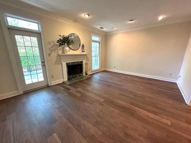 7155 Roswell Road Unit 40, Sandy Springs, Georgia 30328, 3 Bedrooms Bedrooms, ,3 BathroomsBathrooms,Residential,For Sale,7155 Roswell Road Unit 40,7750367