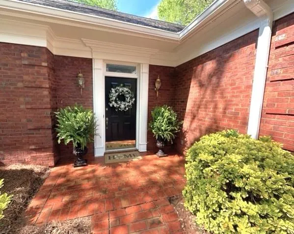 7155 Roswell Road Unit 40, Sandy Springs, Georgia 30328, 3 Bedrooms Bedrooms, ,3 BathroomsBathrooms,Residential,For Sale,7155 Roswell Road Unit 40,7750367