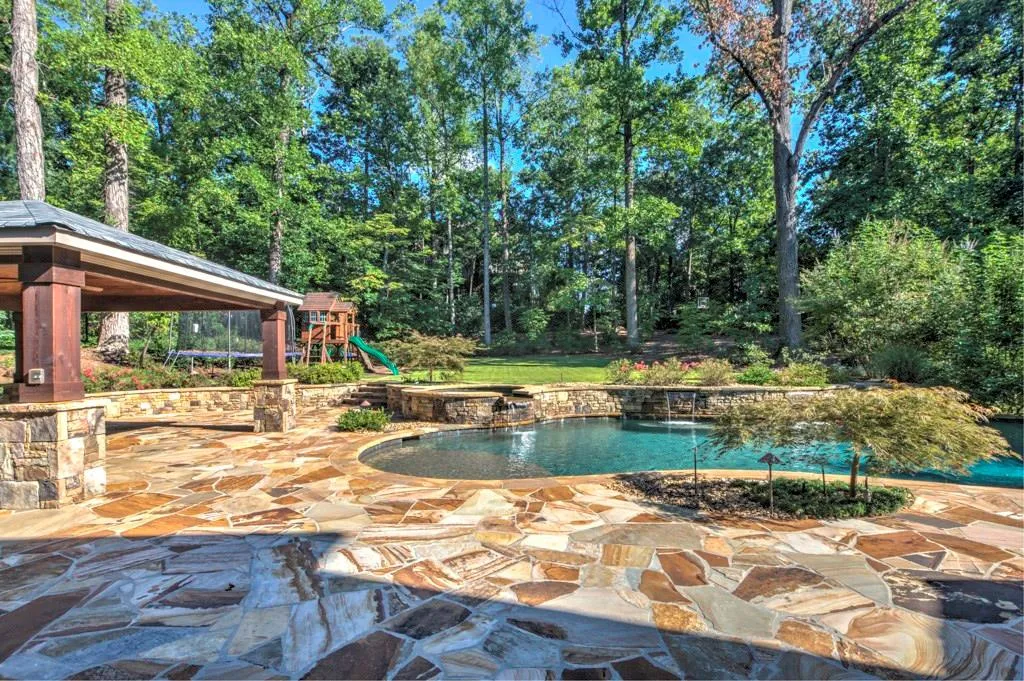 1110 Kingston Drive, Atlanta, Georgia 30342, 6 Bedrooms Bedrooms, ,6 BathroomsBathrooms,Residential,Sold,1110 Kingston Drive,5727597