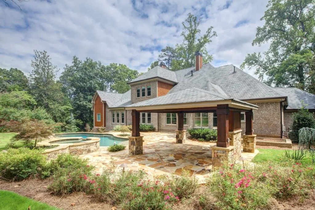 1110 Kingston Drive, Atlanta, Georgia 30342, 6 Bedrooms Bedrooms, ,6 BathroomsBathrooms,Residential,Sold,1110 Kingston Drive,5727597