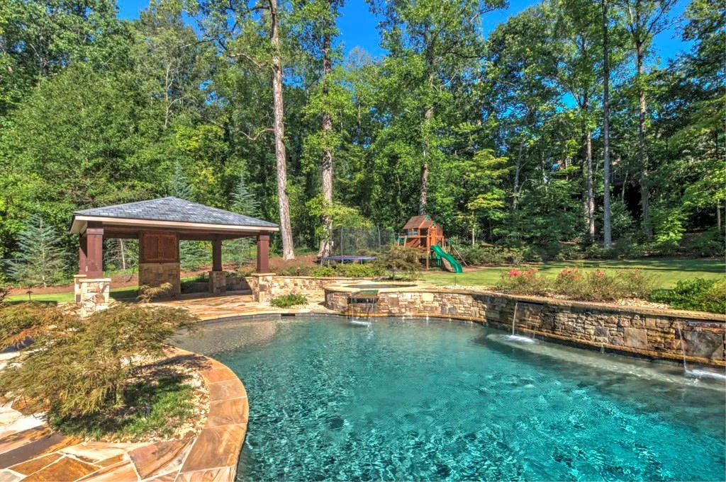 1110 Kingston Drive, Atlanta, Georgia 30342, 6 Bedrooms Bedrooms, ,6 BathroomsBathrooms,Residential,Sold,1110 Kingston Drive,5727597