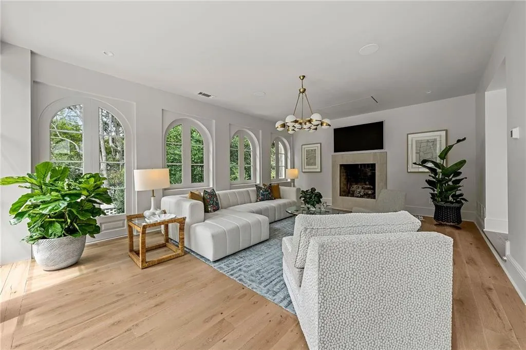 3625 Tuxedo Road Nw, Atlanta, Georgia 30305, 6 Bedrooms Bedrooms, ,7 BathroomsBathrooms,Residential,For Sale,3625 Tuxedo Road Nw,7643184