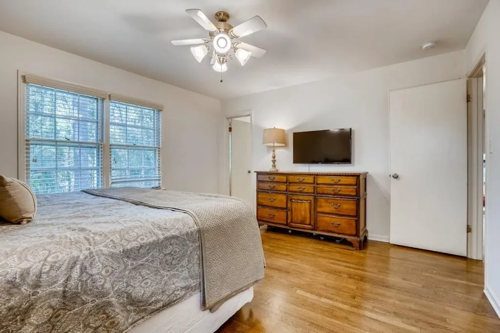 5780 Kayron Drive, Atlanta, Georgia 30328, 4 Bedrooms Bedrooms, ,3 BathroomsBathrooms,Residential,Sold,5780 Kayron Drive,6866679 5780 Kayron Drive, Atlanta, Georgia 30328, 4 Bedrooms Bedrooms, ,3 BathroomsBathrooms,Residential,Sold,5780 Kayron Drive,6866679