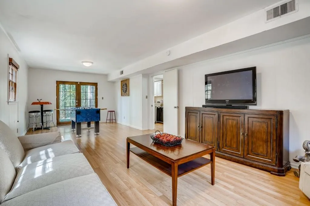 5780 Kayron Drive, Atlanta, Georgia 30328, 4 Bedrooms Bedrooms, ,3 BathroomsBathrooms,Residential,Sold,5780 Kayron Drive,6866679 5780 Kayron Drive, Atlanta, Georgia 30328, 4 Bedrooms Bedrooms, ,3 BathroomsBathrooms,Residential,Sold,5780 Kayron Drive,6866679