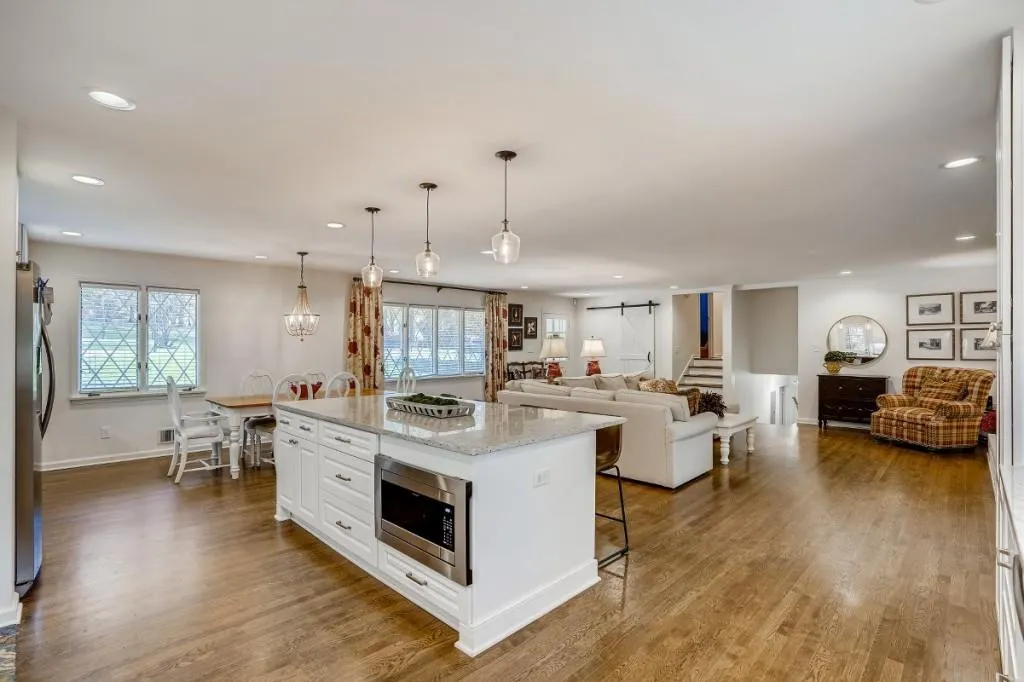 5780 Kayron Drive, Atlanta, Georgia 30328, 4 Bedrooms Bedrooms, ,3 BathroomsBathrooms,Residential,Sold,5780 Kayron Drive,6866679 5780 Kayron Drive, Atlanta, Georgia 30328, 4 Bedrooms Bedrooms, ,3 BathroomsBathrooms,Residential,Sold,5780 Kayron Drive,6866679