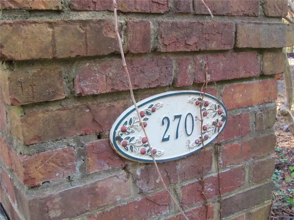 270 Crosstree Lane, Sandy Springs, Georgia 30328, ,Residential,Sold,270 Crosstree Lane,6816750