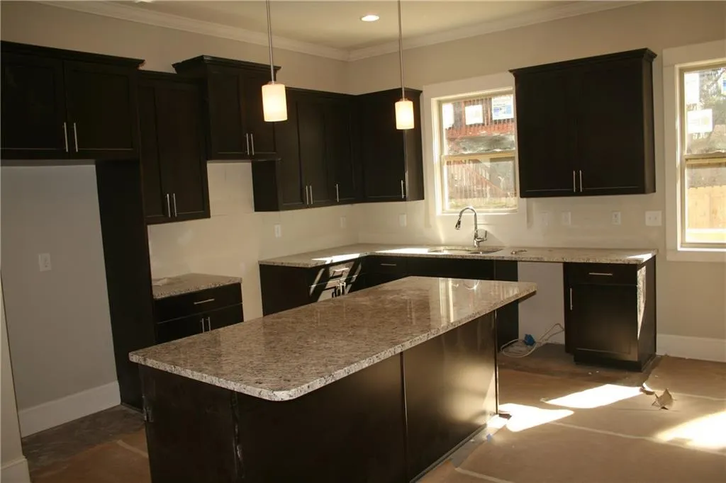 2087 Callaway Court Nw Unit 159, Atlanta, Georgia 30318, 3 Bedrooms Bedrooms, ,3 BathroomsBathrooms,Residential,Sold,2087 Callaway Court Nw Unit 159,5600759