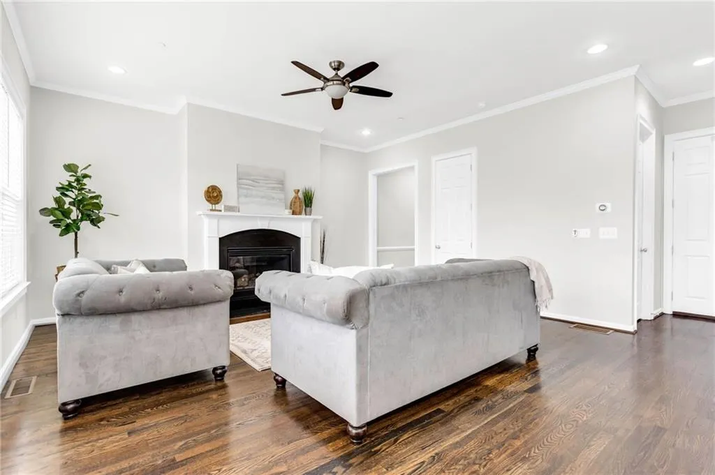 980 Bergeron Place, Atlanta, Georgia 30328, 4 Bedrooms Bedrooms, ,3 BathroomsBathrooms,Residential,Sold,980 Bergeron Place,7194930