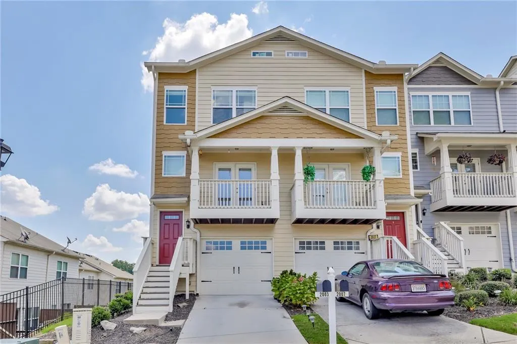 2003 Liberty Court Nw, Atlanta, Georgia 30318, 3 Bedrooms Bedrooms, ,3 BathroomsBathrooms,Residential,Sold,2003 Liberty Court Nw,6931112