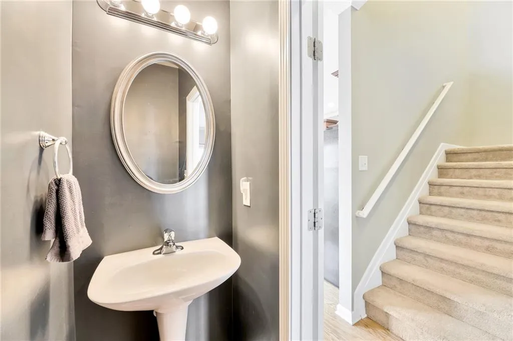 2003 Liberty Court Nw, Atlanta, Georgia 30318, 3 Bedrooms Bedrooms, ,3 BathroomsBathrooms,Residential,Sold,2003 Liberty Court Nw,6931112