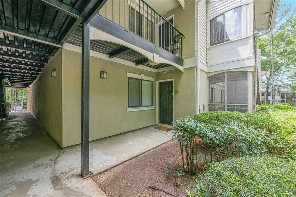 2015 Wingate Way, Atlanta, Georgia 30350, 2 Bedrooms Bedrooms, ,2 BathroomsBathrooms,Residential,For Sale,2015 Wingate Way,7581789