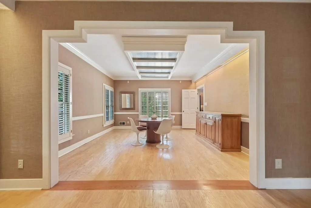 7455 Old Maine Trail, Sandy Springs, Georgia 30328, 4 Bedrooms Bedrooms, ,3 BathroomsBathrooms,Residential,Sold,7455 Old Maine Trail,6689949