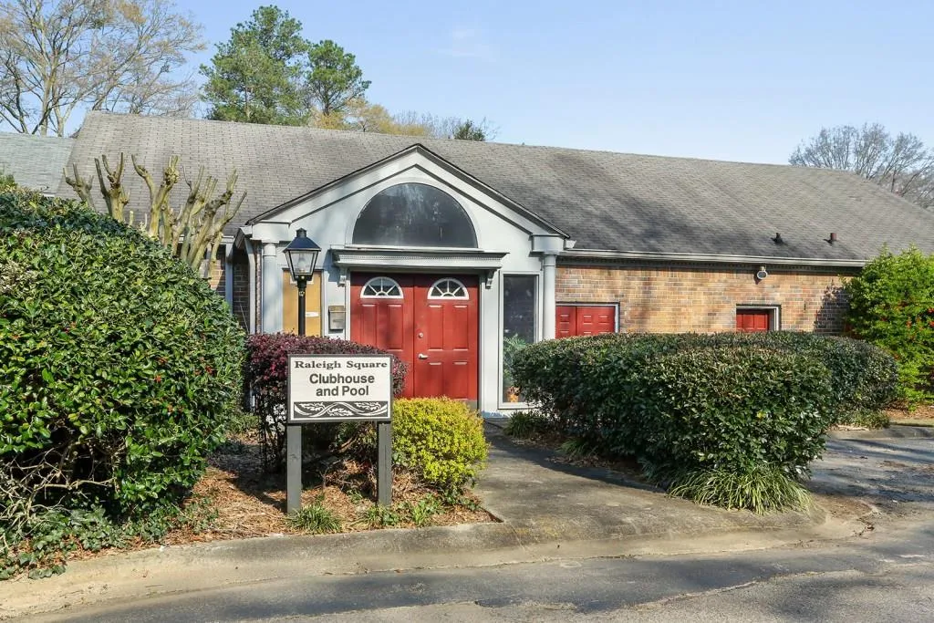 6700 Roswell Road Unit 20b, Sandy Springs, Georgia 30328, 2 Bedrooms Bedrooms, ,1 BathroomBathrooms,Residential,Sold,6700 Roswell Road Unit 20b,6524802