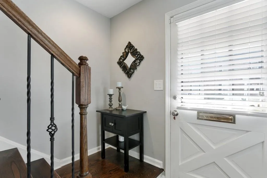 6700 Roswell Road Unit 20b, Sandy Springs, Georgia 30328, 2 Bedrooms Bedrooms, ,1 BathroomBathrooms,Residential,Sold,6700 Roswell Road Unit 20b,6524802