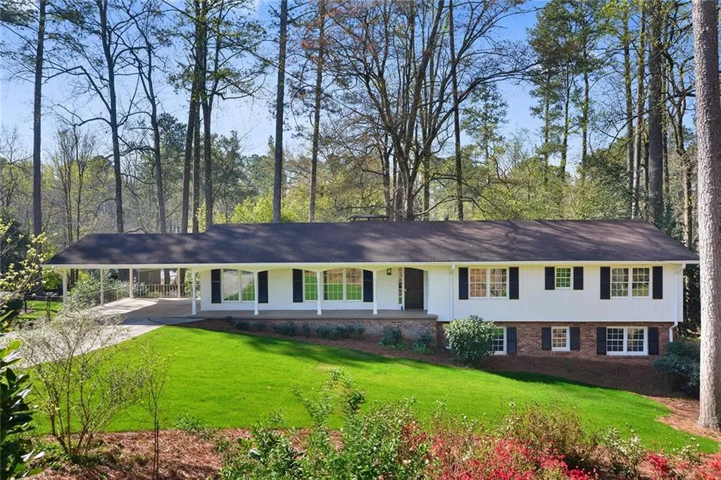 480 Amberidge Trail, Sandy Springs, Georgia 30328, 4 Bedrooms Bedrooms, ,3 BathroomsBathrooms,Residential,Sold,480 Amberidge Trail,6527053
