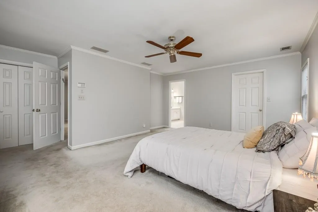 210 Marsh Glen Point, Sandy Springs, Georgia 30328, 5 Bedrooms Bedrooms, ,4 BathroomsBathrooms,Residential,Sold,210 Marsh Glen Point,7033029