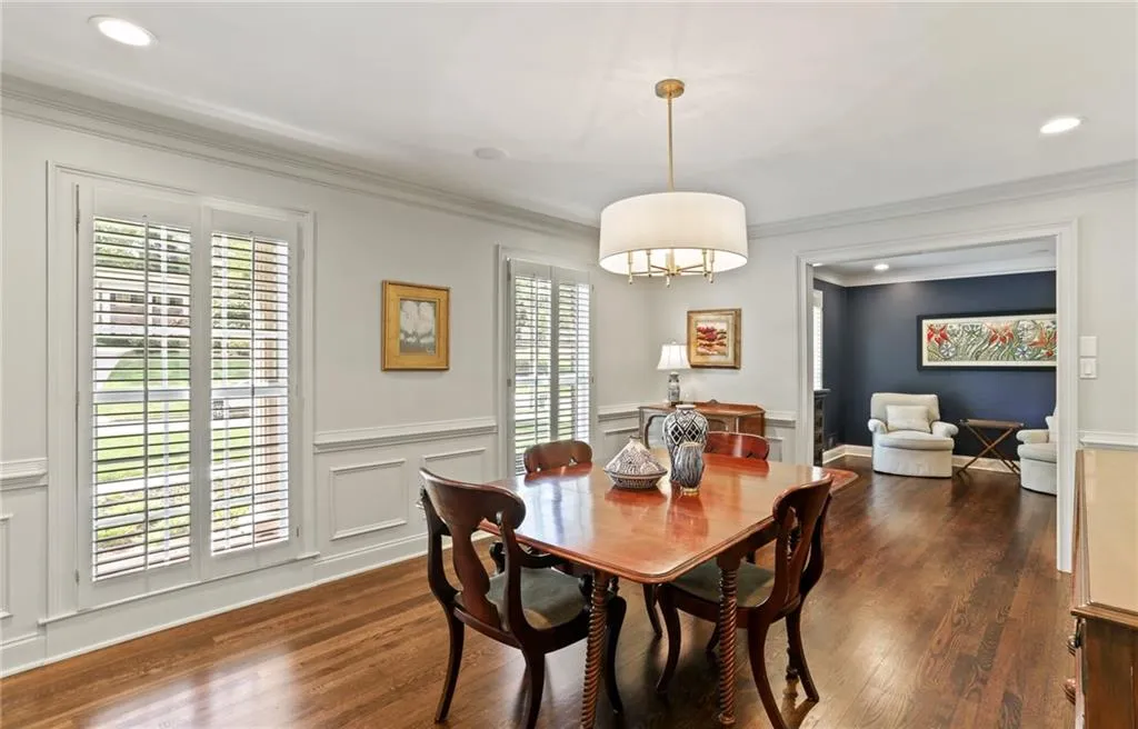 340 Riverhill Drive, Atlanta, Georgia 30328, 4 Bedrooms Bedrooms, ,3 BathroomsBathrooms,Residential,Sold,340 Riverhill Drive,6876511