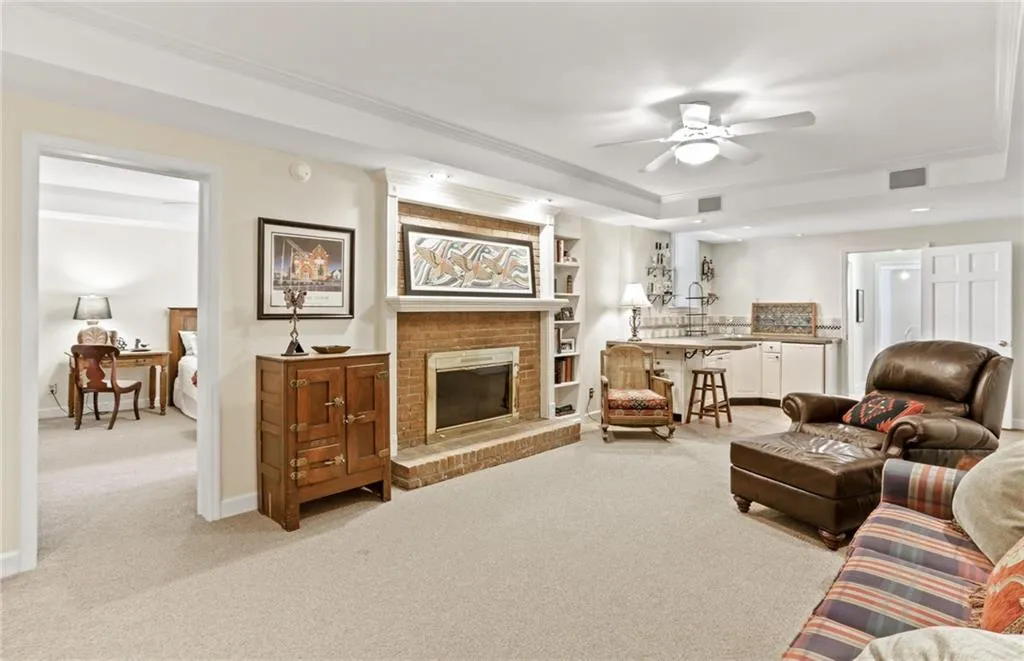 340 Riverhill Drive, Atlanta, Georgia 30328, 4 Bedrooms Bedrooms, ,3 BathroomsBathrooms,Residential,Sold,340 Riverhill Drive,6876511