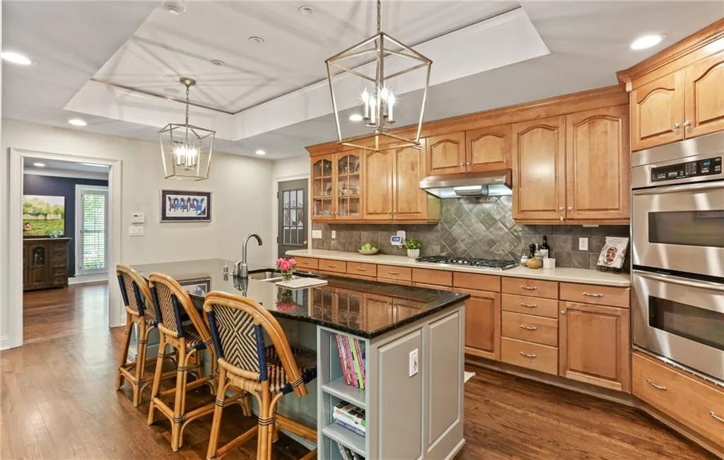 340 Riverhill Drive, Atlanta, Georgia 30328, 4 Bedrooms Bedrooms, ,3 BathroomsBathrooms,Residential,Sold,340 Riverhill Drive,6876511