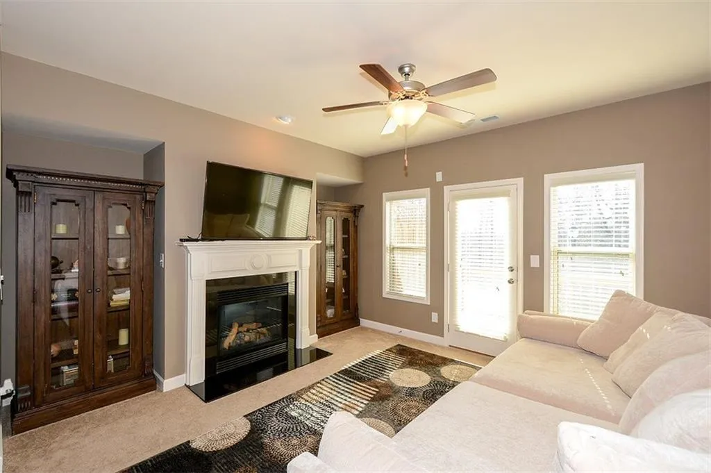 7585 Highland Bluff, Atlanta, Georgia 30328, 3 Bedrooms Bedrooms, ,3 BathroomsBathrooms,Residential,Sold,7585 Highland Bluff,5801489