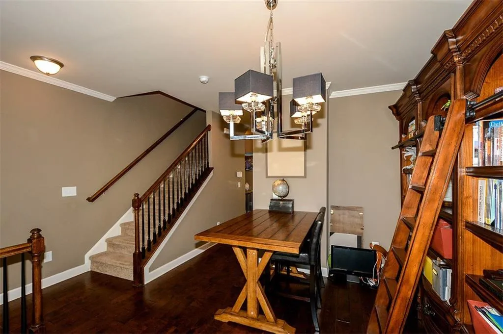 7585 Highland Bluff, Atlanta, Georgia 30328, 3 Bedrooms Bedrooms, ,3 BathroomsBathrooms,Residential,Sold,7585 Highland Bluff,5801489