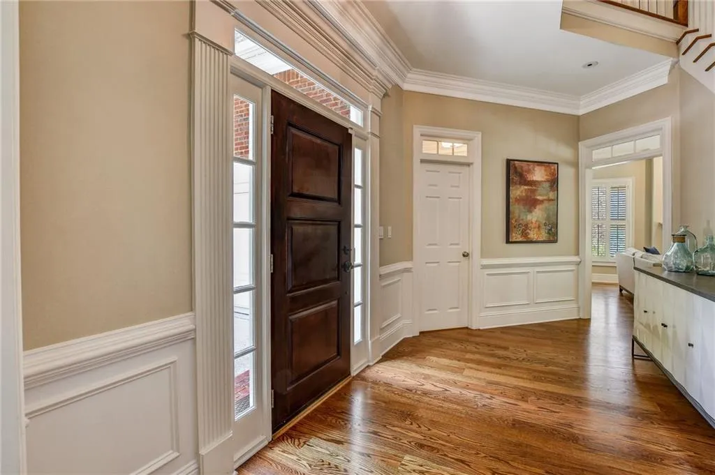 635 Forest Hills Drive, Atlanta, Georgia 30342, 3 Bedrooms Bedrooms, ,2 BathroomsBathrooms,Residential,Sold,635 Forest Hills Drive,6893688