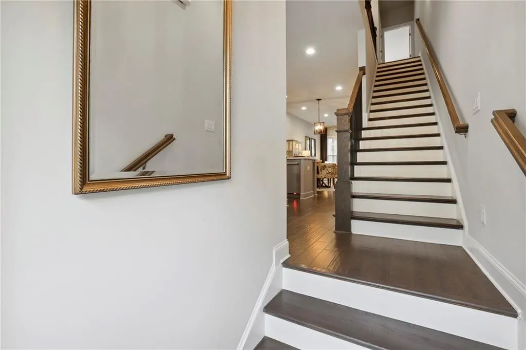 4333 Parkside Place, Atlanta, Georgia 30342, 2 Bedrooms Bedrooms, ,2 BathroomsBathrooms,Residential,Sold,4333 Parkside Place,7232068