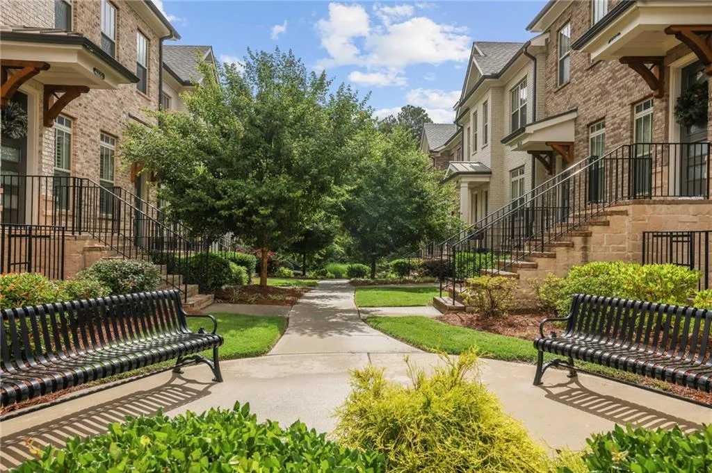 4333 Parkside Place, Atlanta, Georgia 30342, 2 Bedrooms Bedrooms, ,2 BathroomsBathrooms,Residential,Sold,4333 Parkside Place,7232068