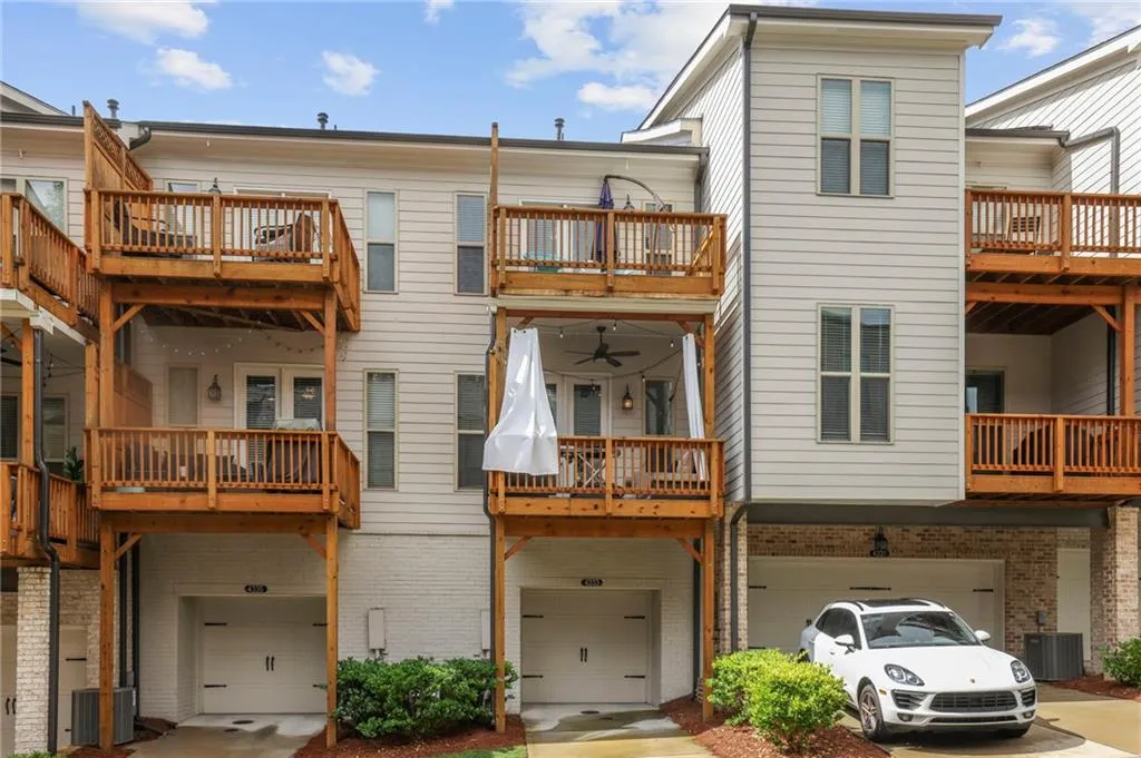 4333 Parkside Place, Atlanta, Georgia 30342, 2 Bedrooms Bedrooms, ,2 BathroomsBathrooms,Residential,Sold,4333 Parkside Place,7232068