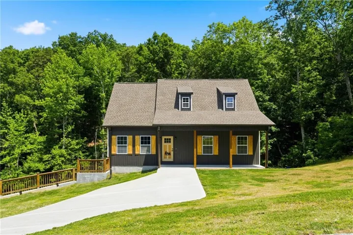 357 Orchard Way Se, Calhoun, Georgia 30701