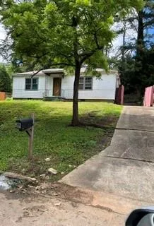 1211 Aleamo Drive, Marietta, Georgia 30062