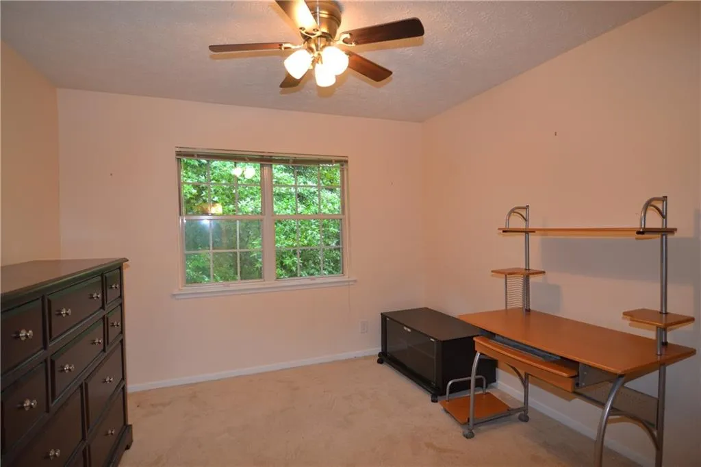 6804 Glenridge Drive Unit F, Sandy Springs, Georgia 30328, 2 Bedrooms Bedrooms, ,2 BathroomsBathrooms,Residential,Sold,6804 Glenridge Drive Unit F,6044630