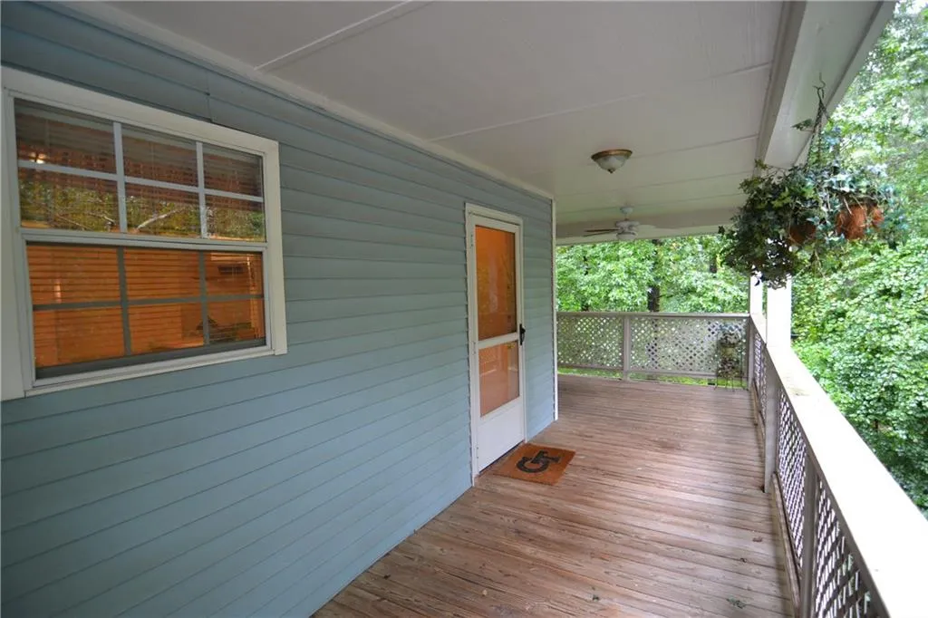 6804 Glenridge Drive Unit F, Sandy Springs, Georgia 30328, 2 Bedrooms Bedrooms, ,2 BathroomsBathrooms,Residential,Sold,6804 Glenridge Drive Unit F,6044630
