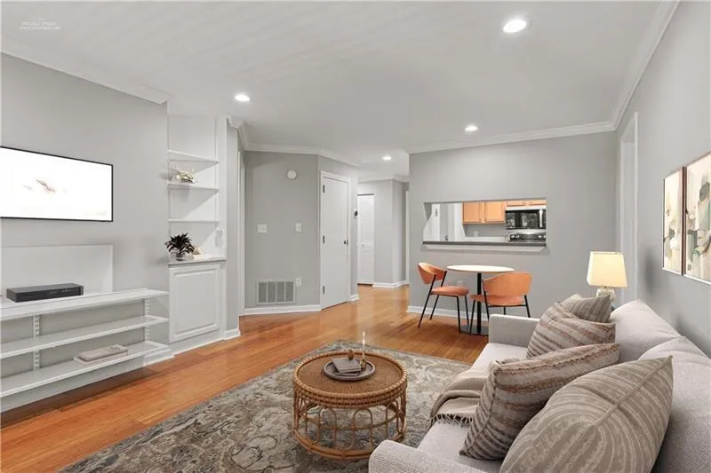 3655 Habersham Road Ne Unit A119, Atlanta, Georgia 30305, 2 Bedrooms Bedrooms, 0 ,2 BathroomsBathrooms,Residential,Sold,3655 Habersham Road Ne Unit A119,7702867