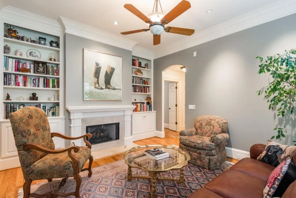102 Kingston Manor, Sandy Springs, Georgia 30342, 5 Bedrooms Bedrooms, ,4 BathroomsBathrooms,Residential,Sold,102 Kingston Manor,5895319