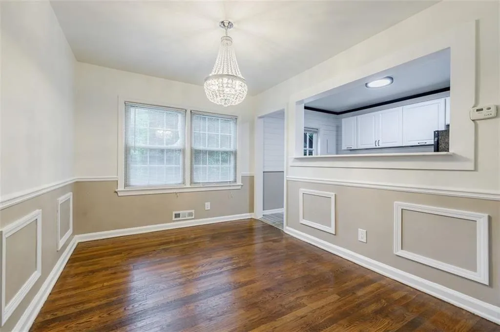 425 Ne Lindbergh Drive Unit G1, Atlanta, Georgia 30305, 2 Bedrooms Bedrooms, ,1 BathroomBathrooms,Residential,For Sale,425 Ne Lindbergh Drive Unit G1,7611778