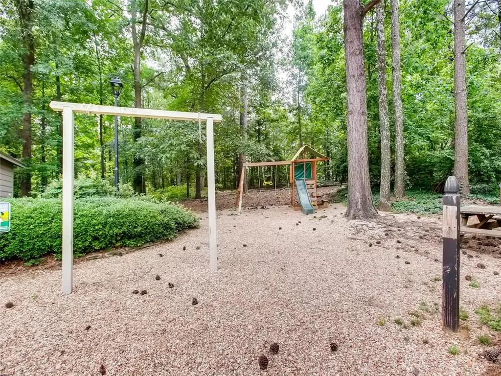 117 Mount Vernon Circle, Atlanta, Georgia 30338, 2 Bedrooms Bedrooms, ,2 BathroomsBathrooms,Residential,Sold,117 Mount Vernon Circle,6023178