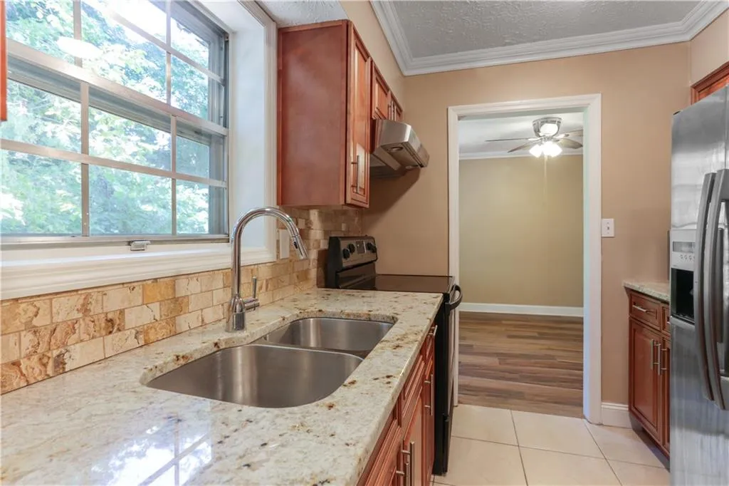 725 Dalrymple Road Unit 4f, Sandy Springs, Georgia 30328, 3 Bedrooms Bedrooms, ,2 BathroomsBathrooms,Residential,Sold,725 Dalrymple Road Unit 4f,6952563
