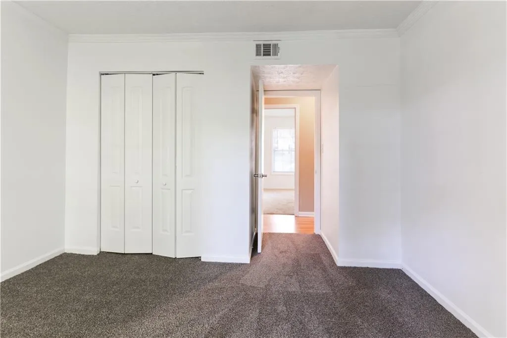 725 Dalrymple Road Unit 4f, Sandy Springs, Georgia 30328, 3 Bedrooms Bedrooms, ,2 BathroomsBathrooms,Residential,Sold,725 Dalrymple Road Unit 4f,6952563
