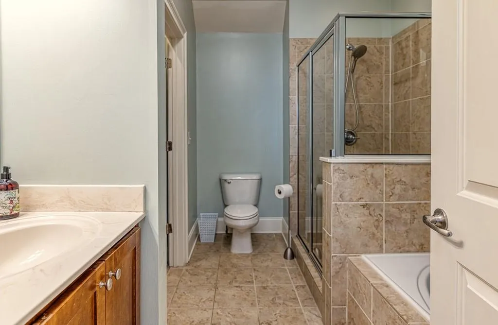 855 Perennial Drive Unit 101, Atlanta, Georgia 30328, 2 Bedrooms Bedrooms, ,2 BathroomsBathrooms,Residential,Sold,855 Perennial Drive Unit 101,6846575