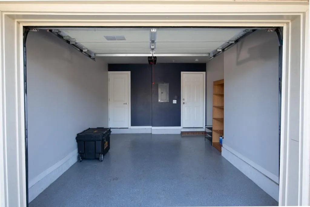 855 Perennial Drive Unit 101, Atlanta, Georgia 30328, 2 Bedrooms Bedrooms, ,2 BathroomsBathrooms,Residential,Sold,855 Perennial Drive Unit 101,6846575