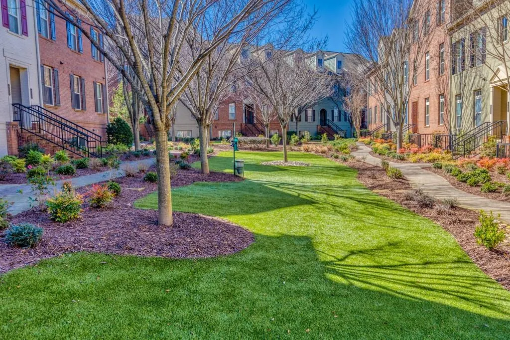 855 Perennial Drive Unit 101, Atlanta, Georgia 30328, 2 Bedrooms Bedrooms, ,2 BathroomsBathrooms,Residential,Sold,855 Perennial Drive Unit 101,6846575